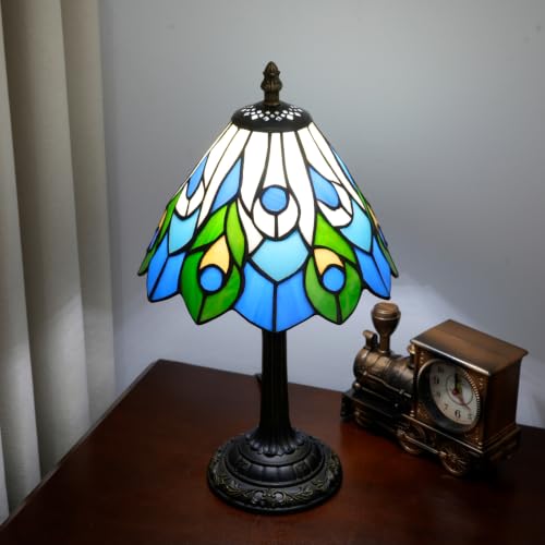 Tiffany Style Stained Glass Table Lamp Peacock's Tail Small Table Lamp Bedroom Bedside Lamp Living Room Dining Room Office Decoration Desk Lamp Home Decoration Creative Gift