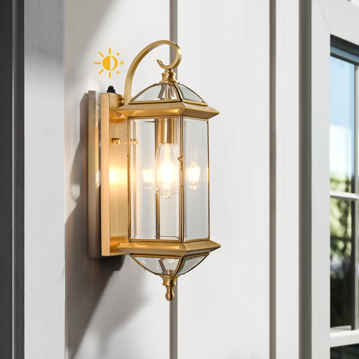 Solid Copper Dusk to Dawn Outdoor Wall Lantern (Warm Satin Brass / 20''H)