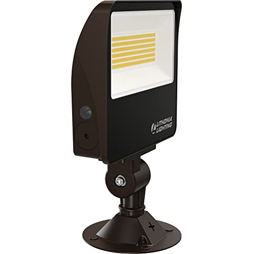All-in-One LED Flood Light, Waterproof Dusk to Dawn MVOLT