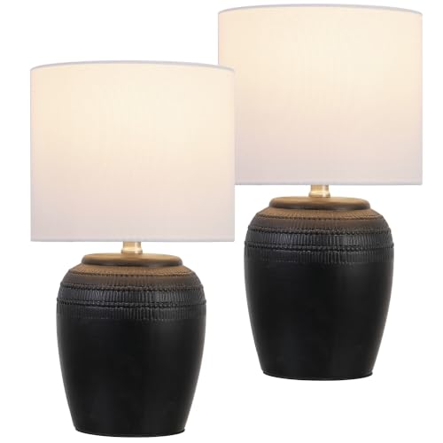 Hugo 16.75" Reeded Ceramic Table Lamp (2 Count)