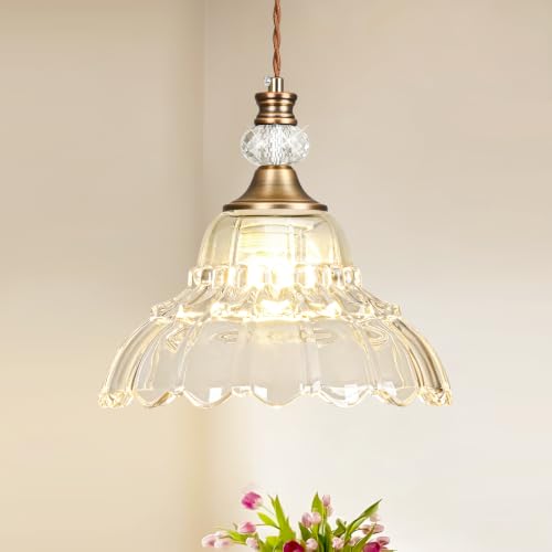 1 Piece Vintage Chandelier in Matte Antique Brass Finish with Flower (1-Light / Antique Brass)