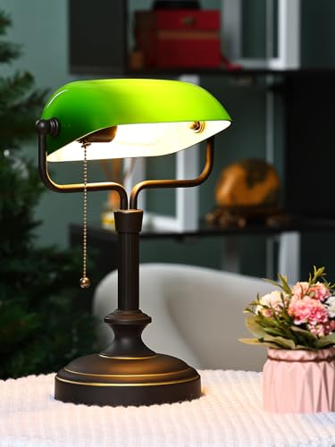 Traditional Banker's Desk Lamp with Glass Shade