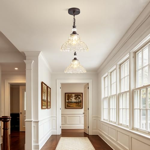 1 Piece Vintage Chandelier in Oil Rubbed Bronze Finish with Flower (1-Light / Oil Rubbed Bronze and Chain Style)