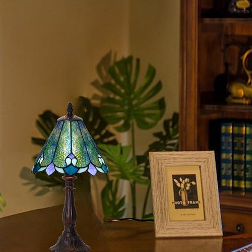 Tiffany Lamp Butterfly Stained Glass Bedside Nightstand Table Lamp