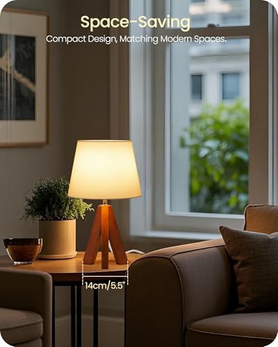 Tripod Table Lamp