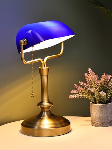 Traditional Banker's Desk Lamp with Glass Shade