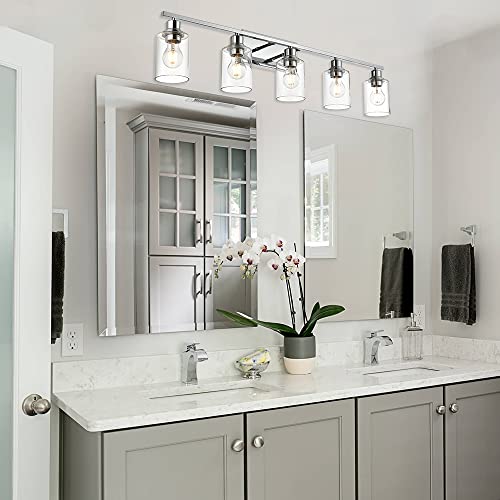 5 Light Bathroom Lighting Fixture in Chrome Finish