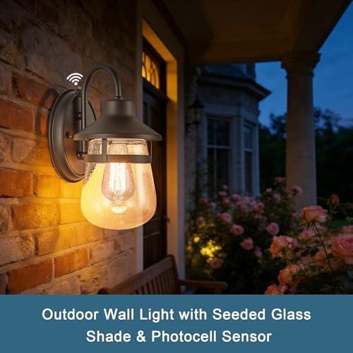 Dusk to Dawn Outdoor Wall Lantern