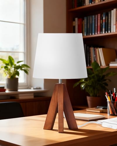 Tripod Table Lamp