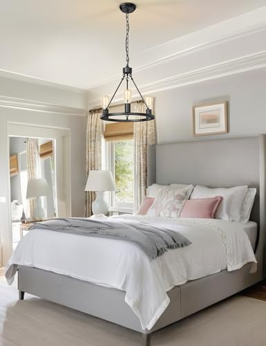 Wagon Wheel Chandelier (3 Count)