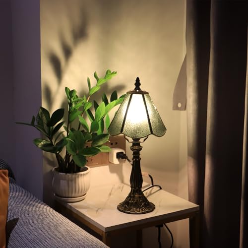 Tiffany Style Table Lamp Green Diamond Stained Glass Lamp 14 Inch