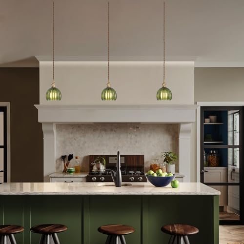 Pendant Light with Green Tulip Glass Lmapshade