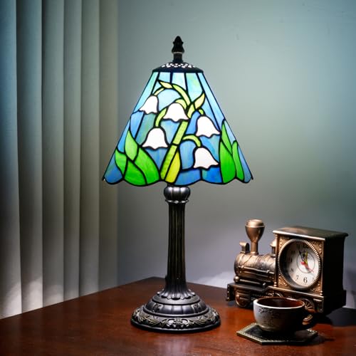 Tiffany Style Stained Glass Table Lamp Lily of The Valley Small Table Lamp Bedroom Bedside Lamp Living Room Dining Room Office Decoration Desk Lamp Home Decoration Creative Gift Scene Props