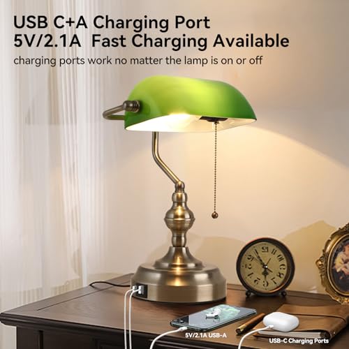 Green Glass Banker's Desk Lamp