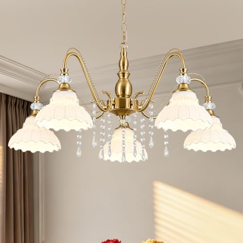 5 Light Vintage Chandelier in Brushed Gold Finish with Flower (5-Light / Gold and White)