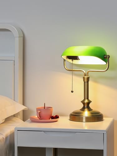Traditional Banker's Desk Lamp with Glass Shade