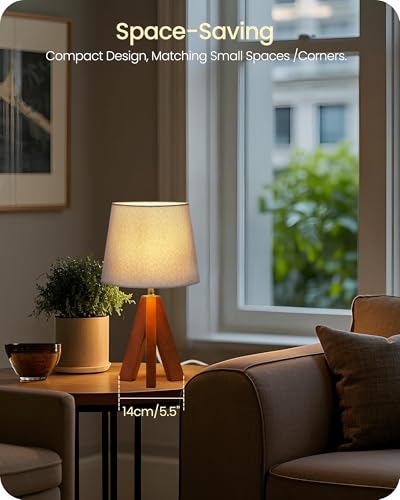 Tripod Table Lamp