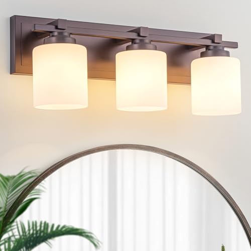 Modern Bathroom Light Fixtures Over Mirror