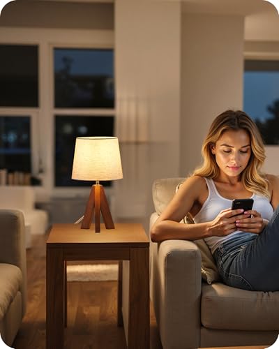 Tripod Table Lamp