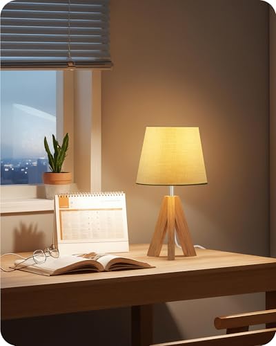 Tripod Table Lamp
