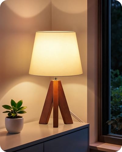 Tripod Table Lamp
