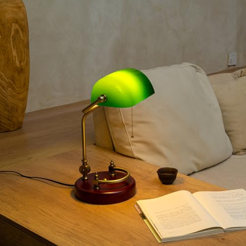 Bankers Lamp Traditional Green Glass Desk Lamp Solid Wood Pull Chain Switch