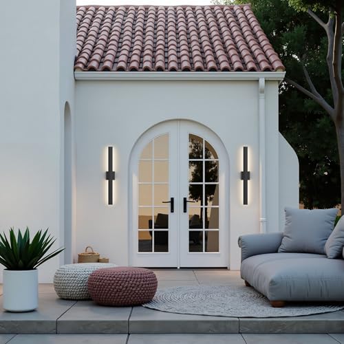 Aluminum 32 in Long Outdoor Wall Light Fixture