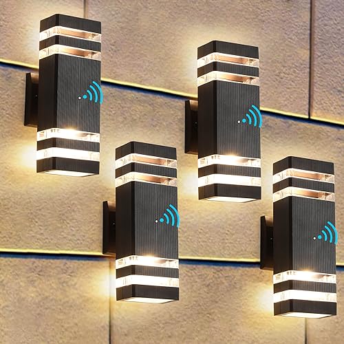Dusk to Dawn Outdoor Wall Light (4 Count)