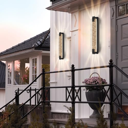 Dusk to Dawn Outdoor Wall Light