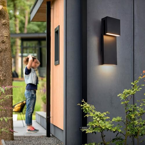 Modern LED Outdoor Wall Sconce 17W Integrated LED Outdoor Wall Mount