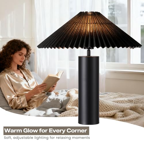 Modern Table Lamp with Pleated Lampshade and Cylindrical Base