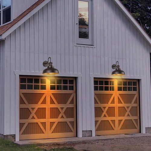Dusk to Dawn Outdoor Barn Lights Outdoor Wall Sconces Farmhouse Exterior Wall Mount Light Vintage Outside Lighting Fixture Industrial Bronze Lantern for Porch Garage Shed Patio