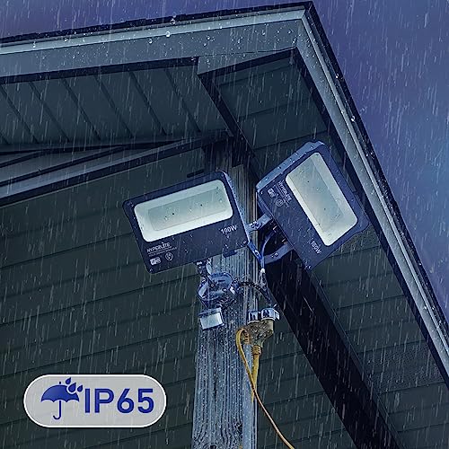 LED Flood Light with Dusk to Dawn Photocell