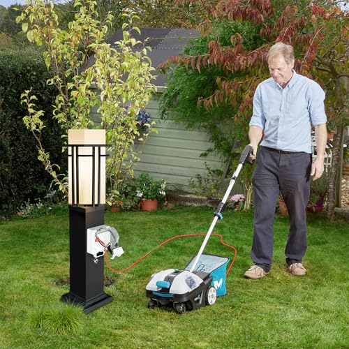 Outdoor Lamp Post with Outlet