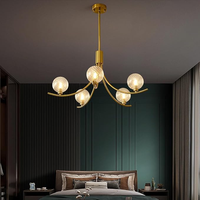 5-Head Gold Modern Chandelier with 5 Clear Glass Globe Bulbs, Globe Chandelier, Elegant Lamps with Gold Accents, Ceiling Light for Living Room Kitchen Island Bedroom Entryway