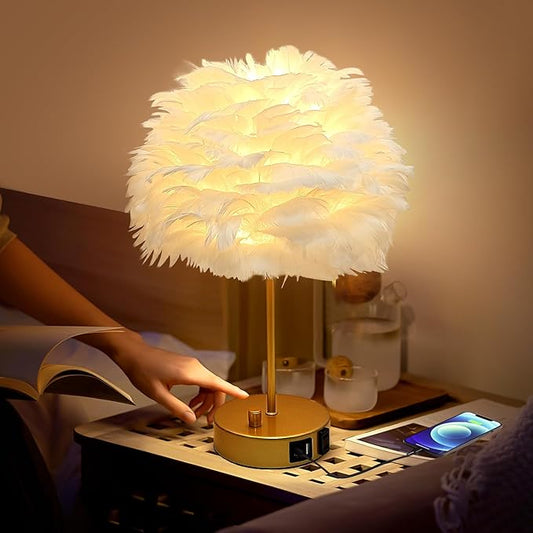 ZYLEIESENBAO Chic White Feather Lamp with USB Charging Port Modern Feather Table Lamp Cute Romantic Bedside Nightstand Light for Girl Room Childrens Room Living Room Entry Wedding Decoration - Aura Lighting