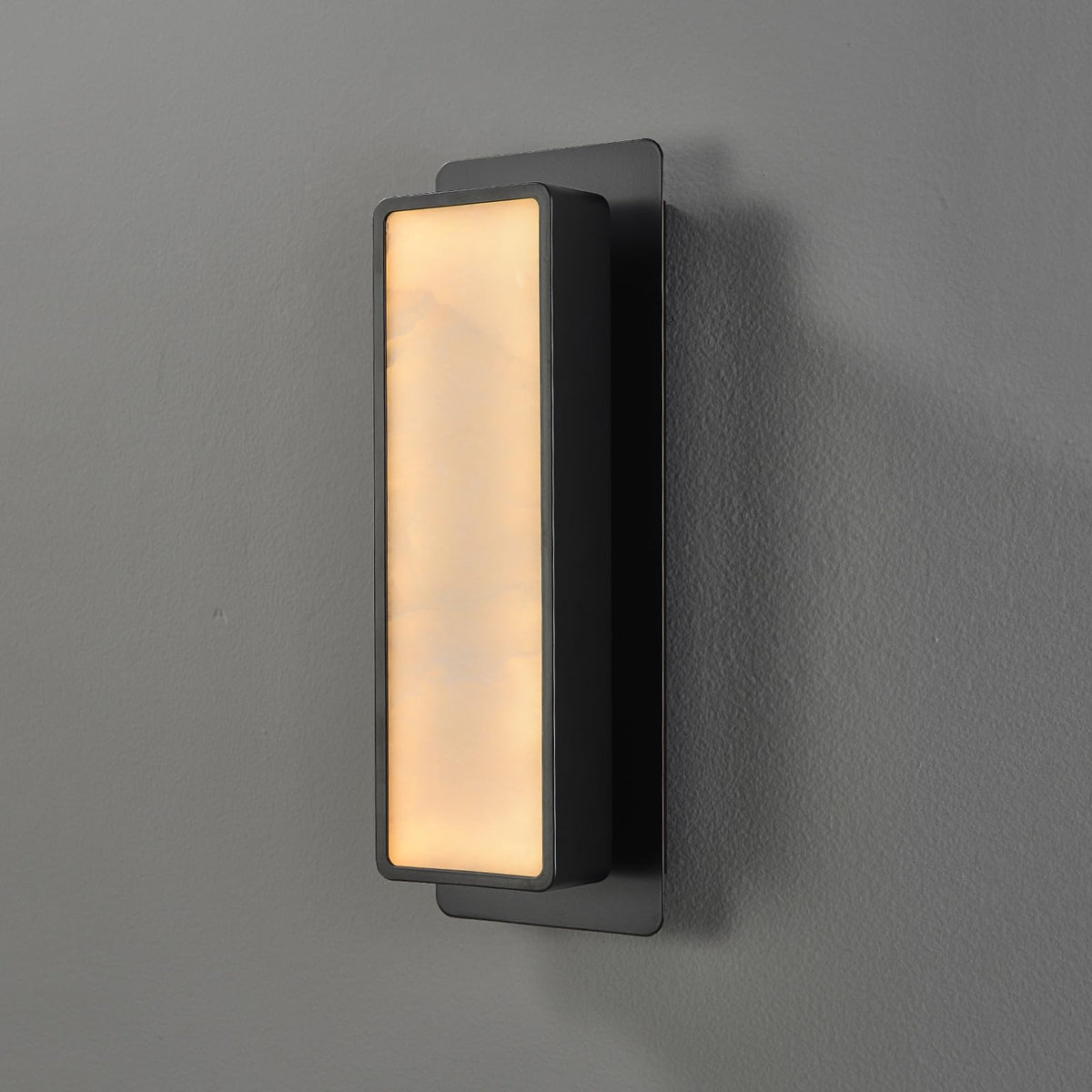 14" Alabaster Wall Sconce (Black / 14in)