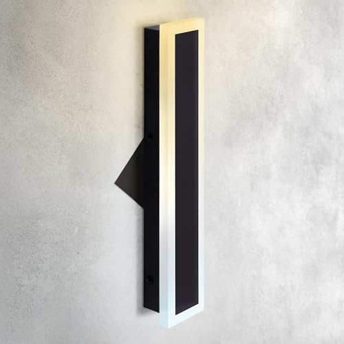 18" LED Linear Wall Sconce (Black)