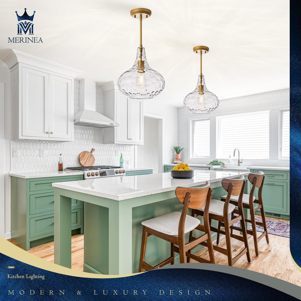 11" Clear Hammered Glass Pendant Light (Gold)