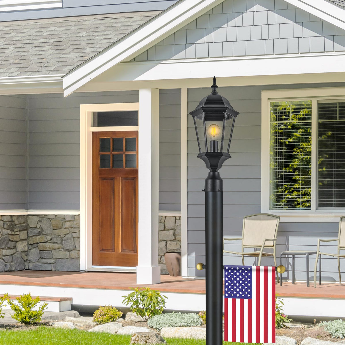 Oak Creek Outdoor Post Light and Lamp Post (Black)