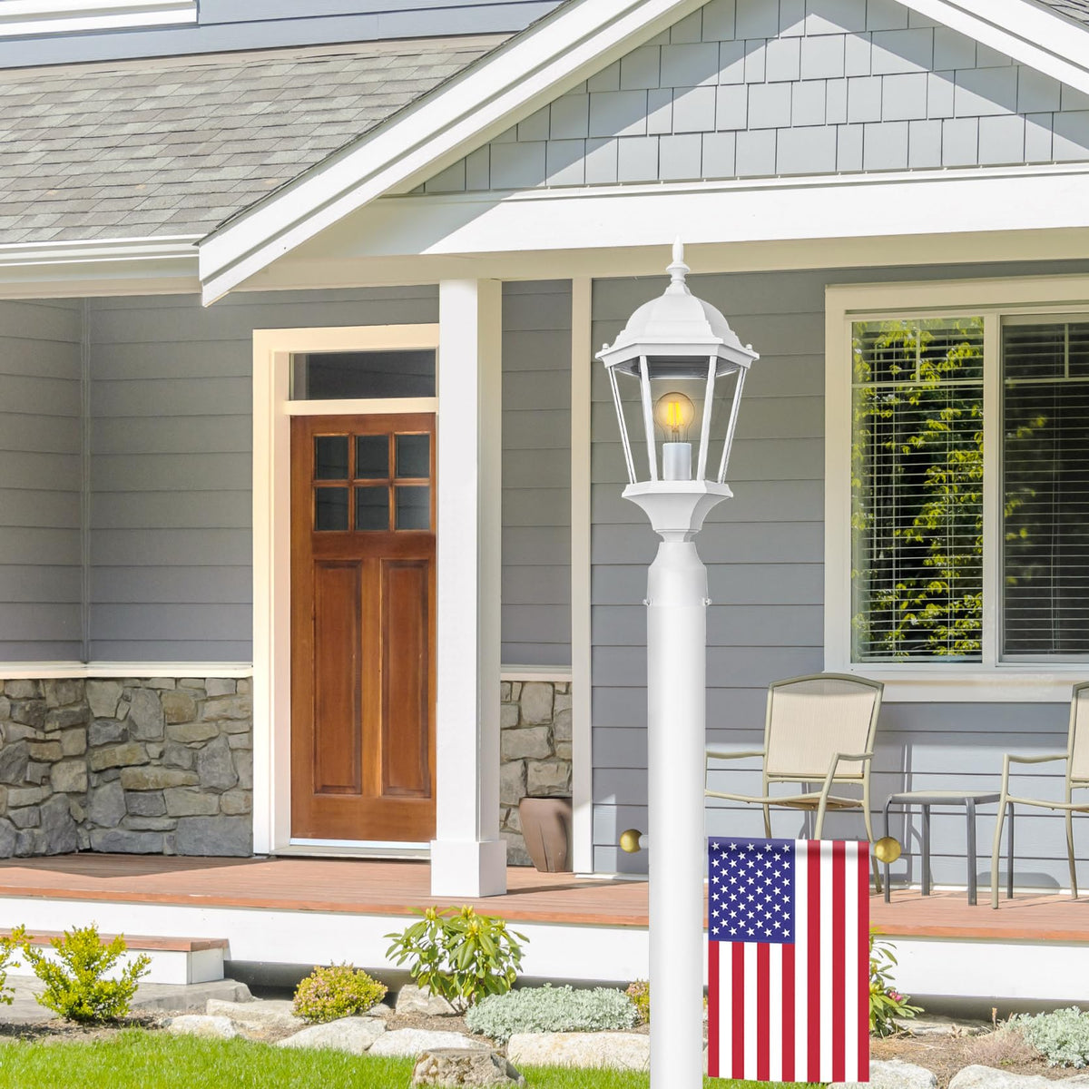 Oak Creek Outdoor Post Light and Lamp Post (White)