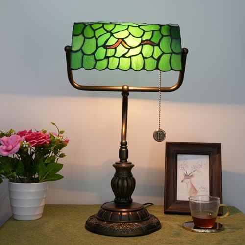 Tiffany Style Green Bankers Desk Lamp Stained Glass Lamps Tree Leaf Vintage Bedroom Bedside Study Pull Chain Reading Desk Light Retro Office Led Adjustable Nightstand Antique Accent Deskla (Green Leaves)