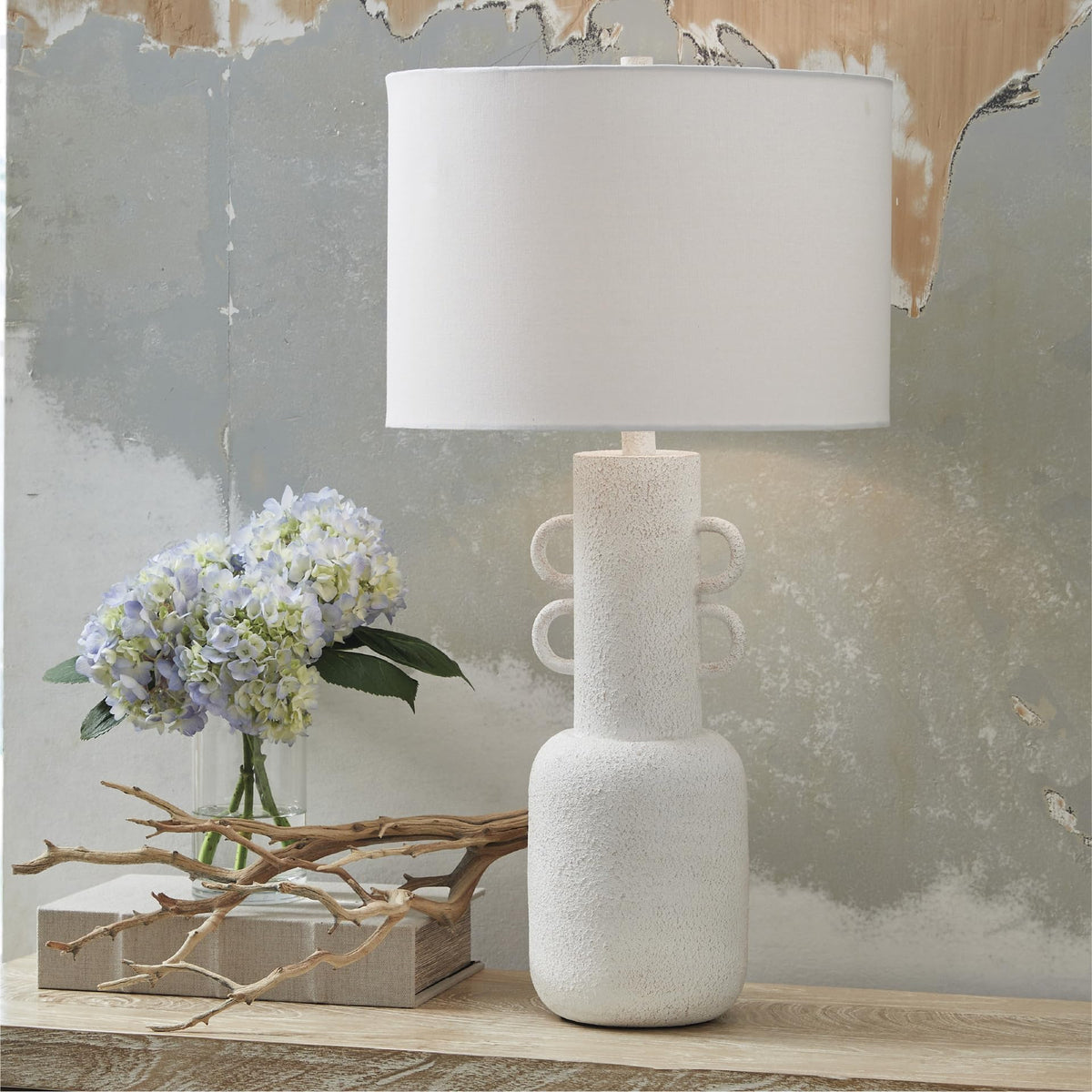 Perringhill Table Lamp (Distressed White / Table Lamp)