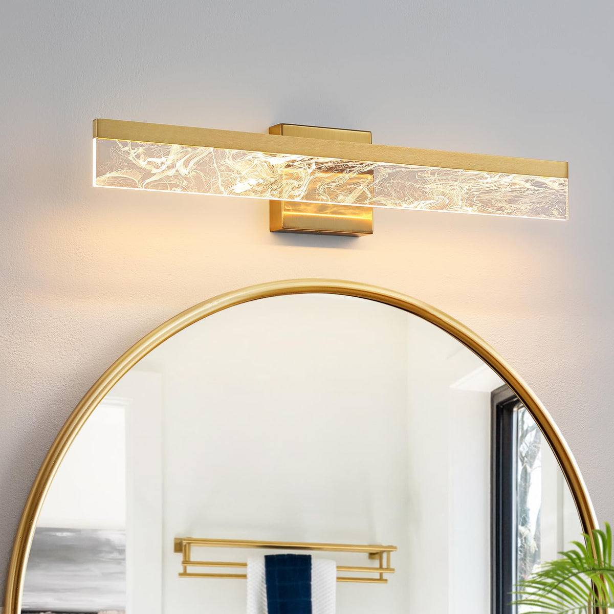 Gold Vanity Light (Gold / 24inch)
