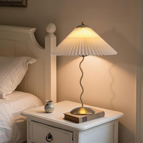 Pleated Table Lamp (Gold)