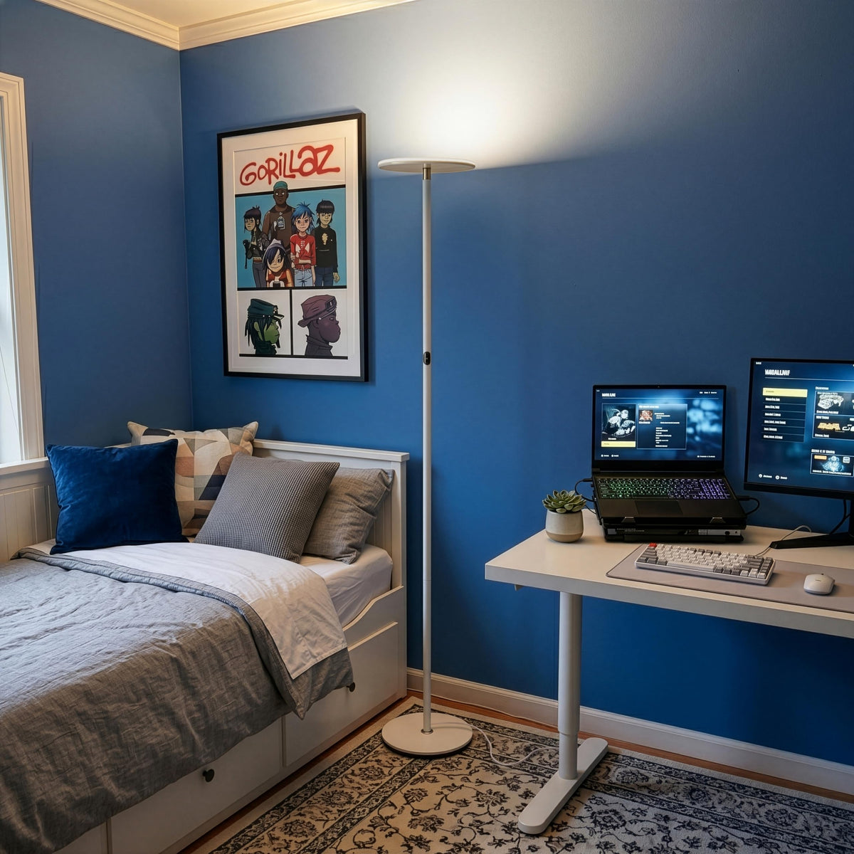 Sky Flux Dimmable LED Floor Lamp (White)