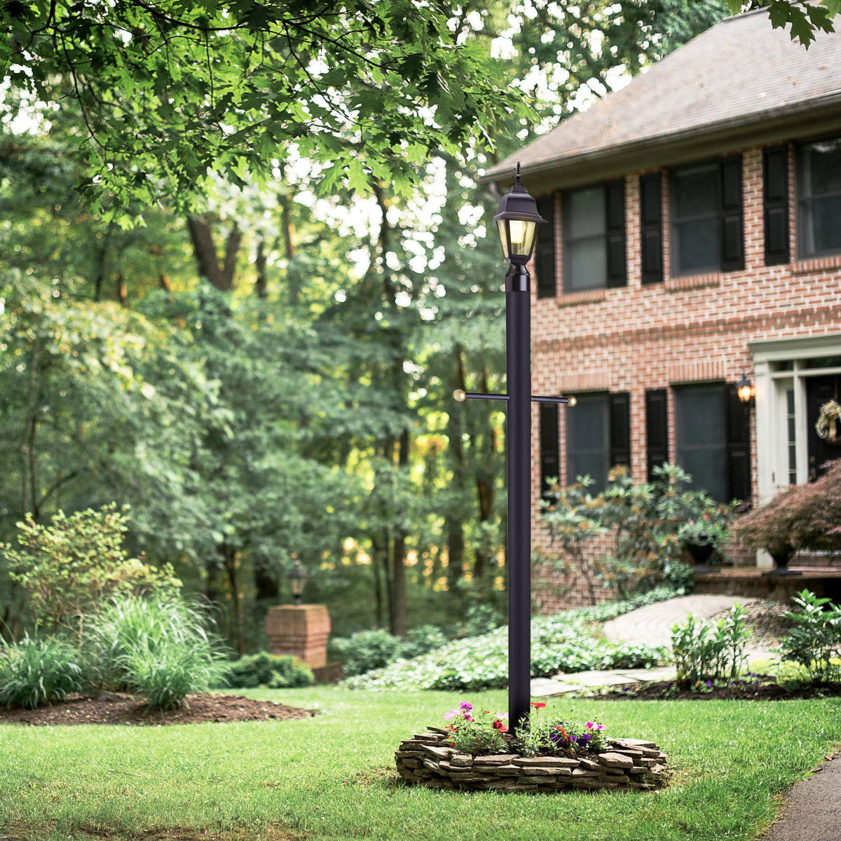 Maple Street Outdoor Post Light and Lamp Post (Black)
