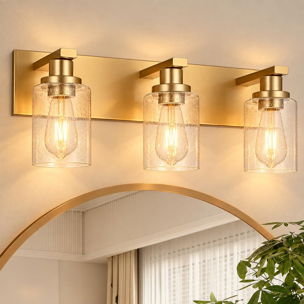Gold 3 Light Seeded Glass Bathroom Vanity Light (Gold / 3-Light)