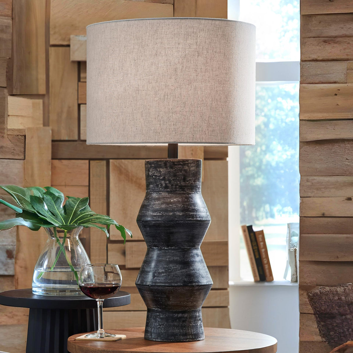 Kerbert Terracotta Table Lamp (Distressed Black)
