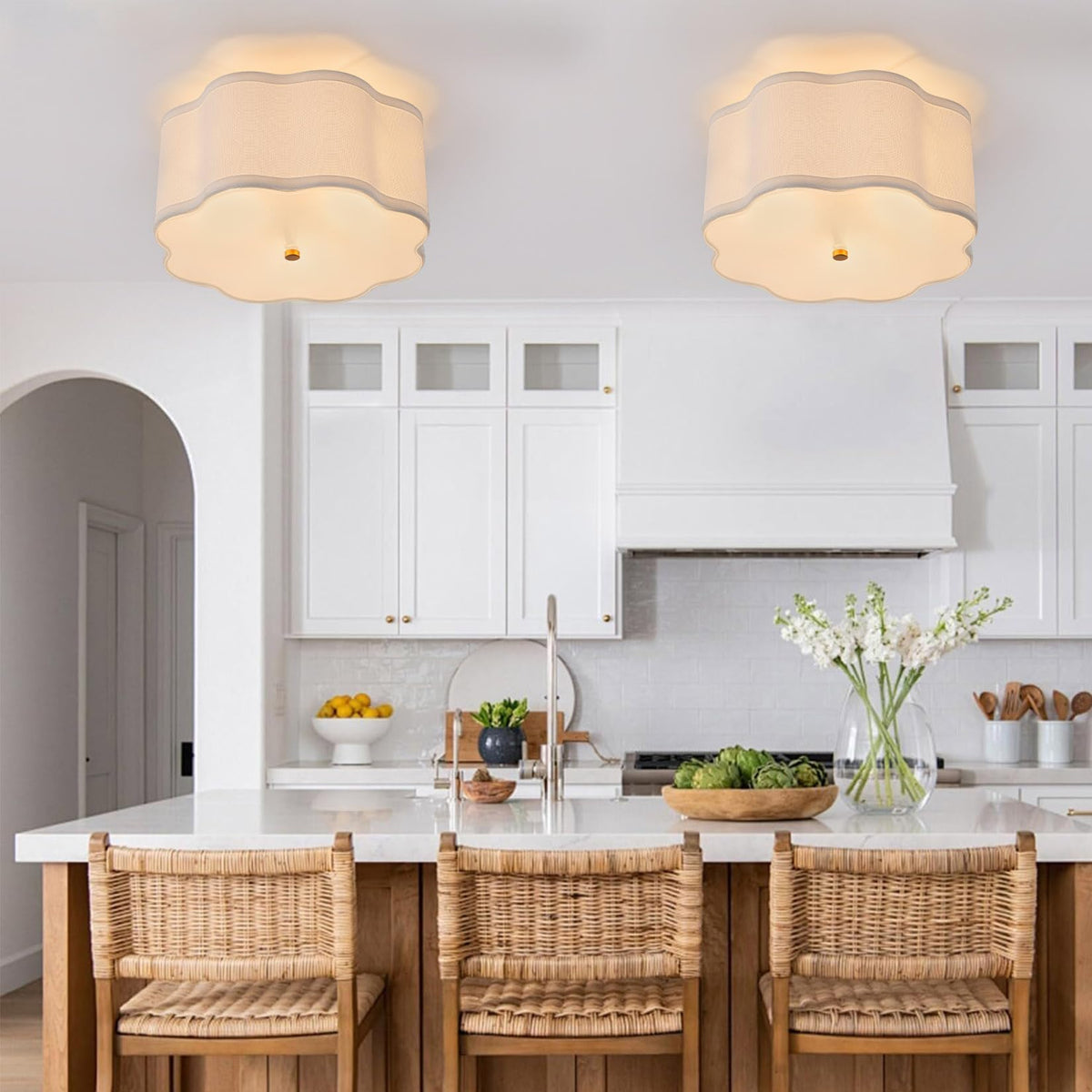 Flush Mount Ceiling Light (Gold, White / 13 inch)